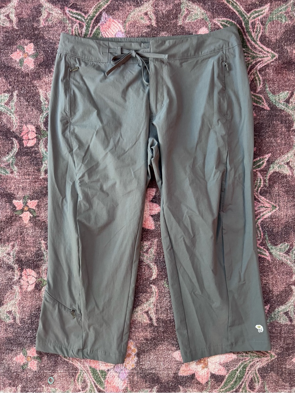 Mountain Hardwear Women’s Ellinor Capri Slate Gray Active Pants - size 12